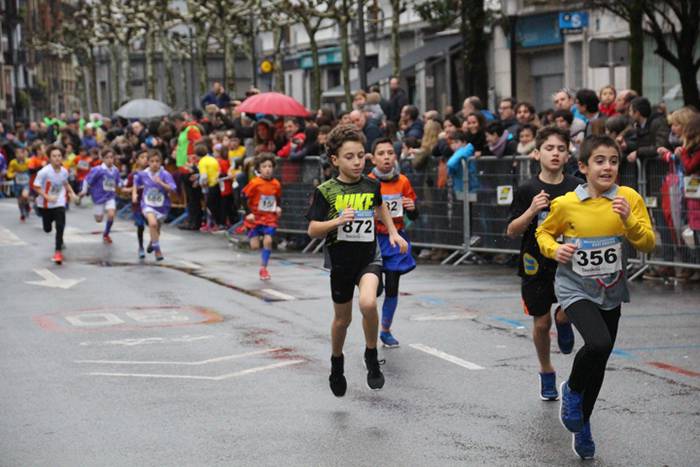 700 haur inguru XXXI. Ero Et 118 1516542574763