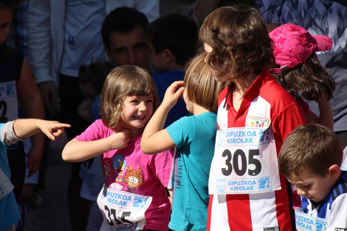 Haur, gazte eta heldu krosea 4 1491741823519