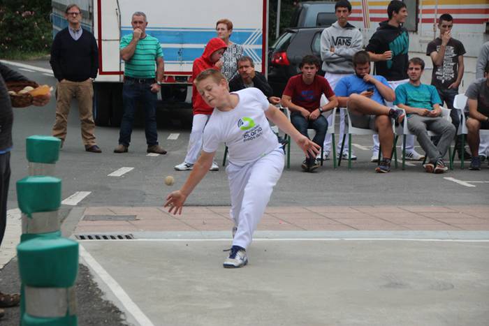 Puzgarriak, pilota eta karta 38 1501613894389