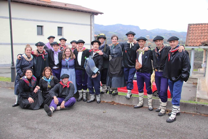 Amasarrak gaztetzen dituen eguna - 1