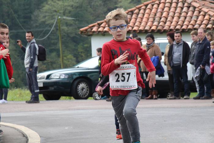 Estutu txikia arnasari  8 1478951333212