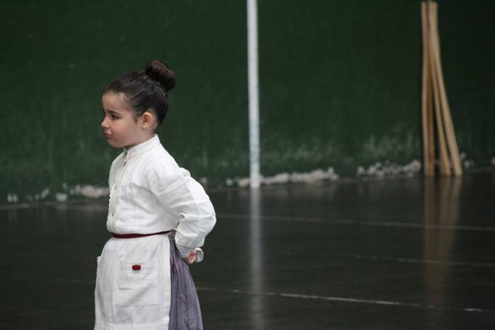 Bukalaik dantzari txikiz bet 17 1525522036275