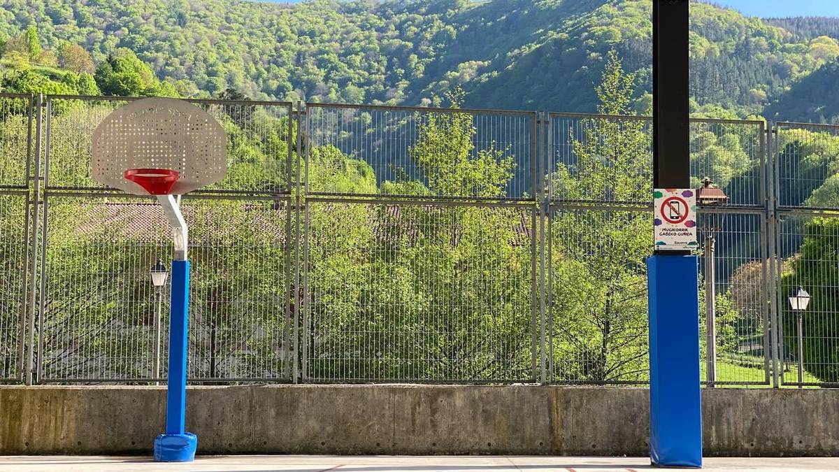 Altxa Burua abestiaren bideoklipa grabatuko dute Berrobin