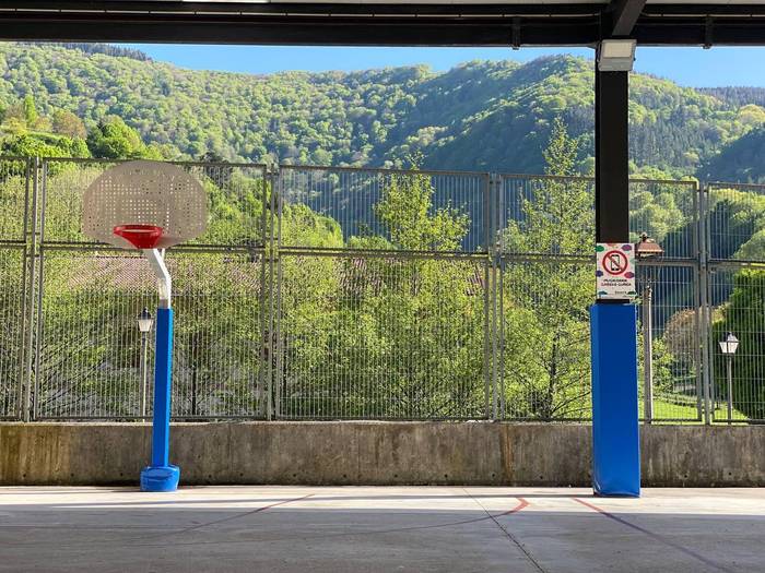 Altxa Burua abestiaren bideoklipa grabatuko dute Berrobin