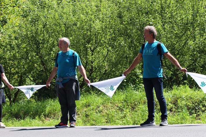 "Gu bezala, beste 100.000 za 95 1528637430984