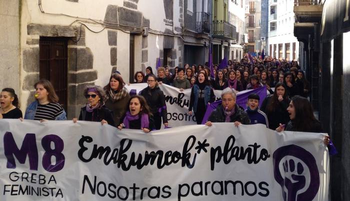Mugimendu Feministak Villabonako eta Euskal Herri osoko kaleak bete zituen, historiara pasako den 2018ko martxoaren 8an