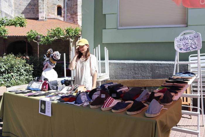 Artisau eta janari postuz be 45 1653821450175