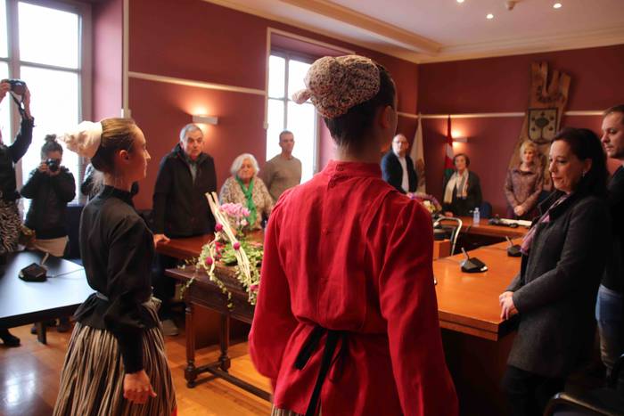 Lehen zinegotzi emakumeei om 9 1552136923008