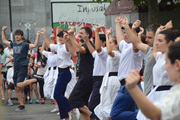 soka dantza santioak villabo 91 1532545488561