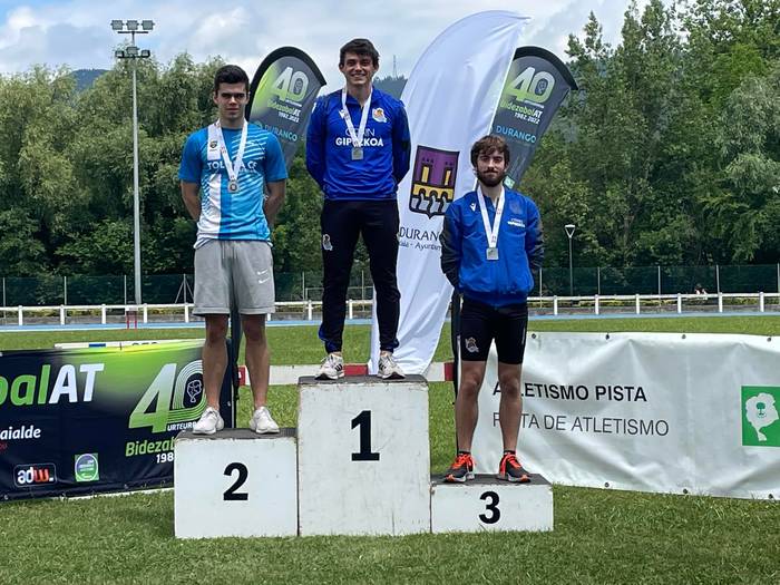 Bederatzi domina eta Tolosa  1 1654781163002