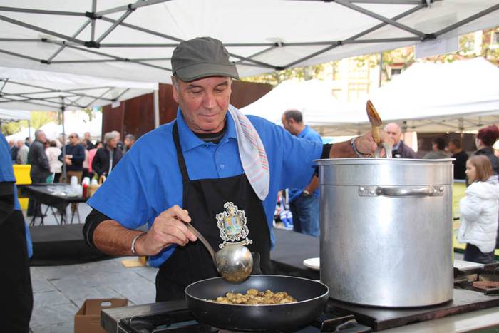 Mikologika 2015 azoka eguna 11 1445082992061