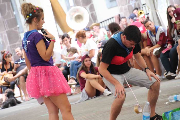 Lotsak ez du lekurik salontz 43 1565373556099