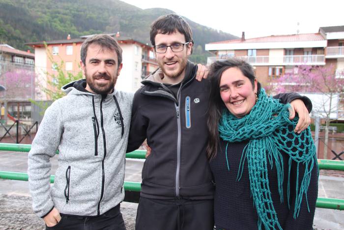 Basoari begira Anoetan 1 1554970847408