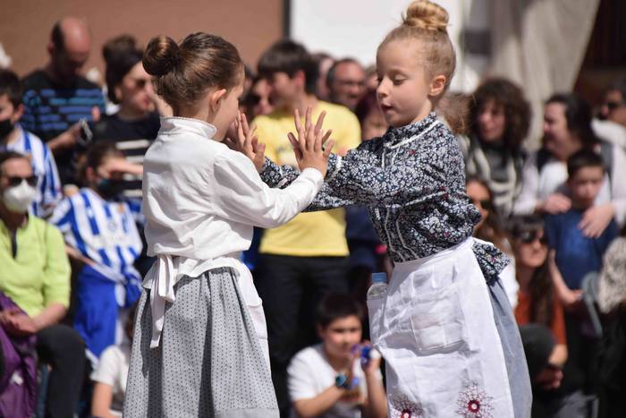 Oinkari dantza taldearen dan 5 1648304055739