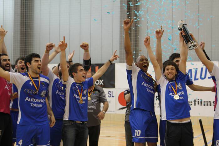 tolosa eskubaloia igoera 2016 4 73 1464535633985