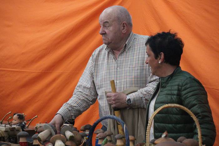 Abeltzain eta artisauen azoka hernialden 39 1462708891094