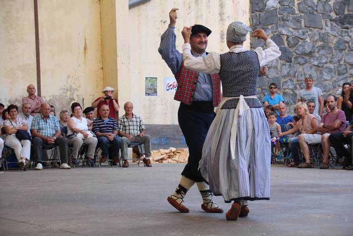 Bedaioko ingurutxoa ezin falta festetan 46 1473618985696