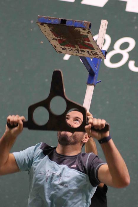 Helduek eraman dute garaipen 11 1668365796744