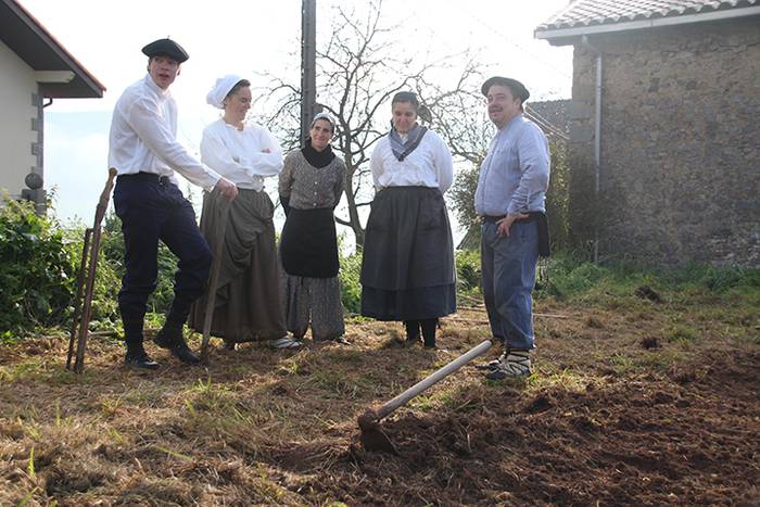 ADUNAKO KULTUR ASTEA 2017. G 20 1511017959517