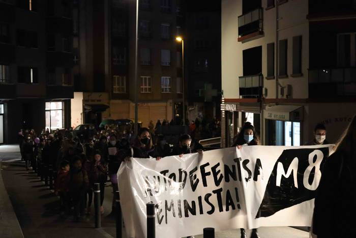 Emakumeek eskualdeko kaleak  59 1615233083034