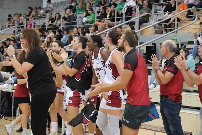 Emakumezkoen saskibaloiko Eu 21 1664214567260