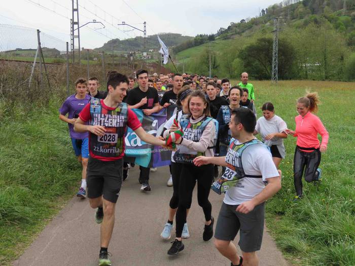 korrika, furgonetatik, Anoet 7 1649421132737