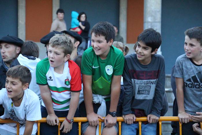 Gazteak nagusi, ximaurra gar 30 1507490586579