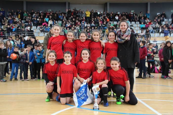 Haur eta futbol festa Shanti Txapelketan 17 1483884369129