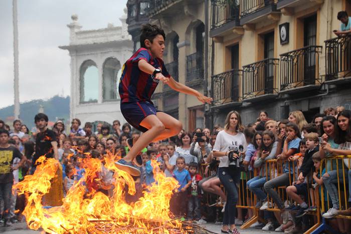 Momentu bereziaren zain 56 1498245602214