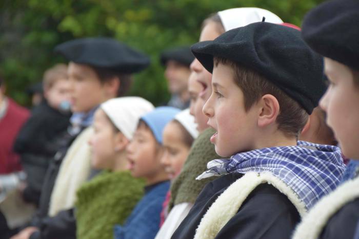 Ibarrako Uzturpe ikastolakoak gabon eskean 61 1545653491859