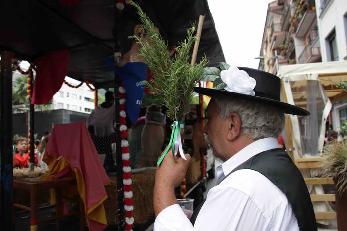 Santioetako Rozioa konpartsa 30 1658841270734