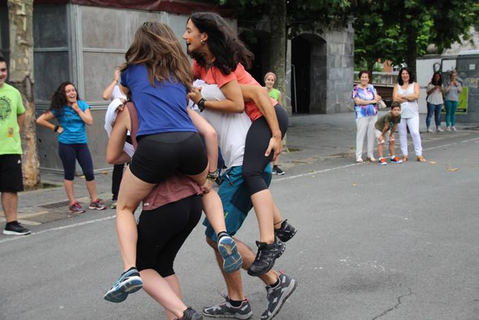 Haur zein gazte,  21 1469552824396