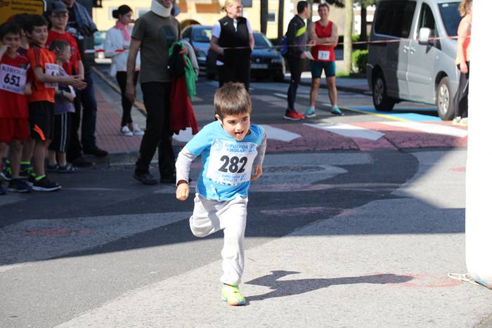 Haur, gazte eta heldu krosea 16 1491741890376