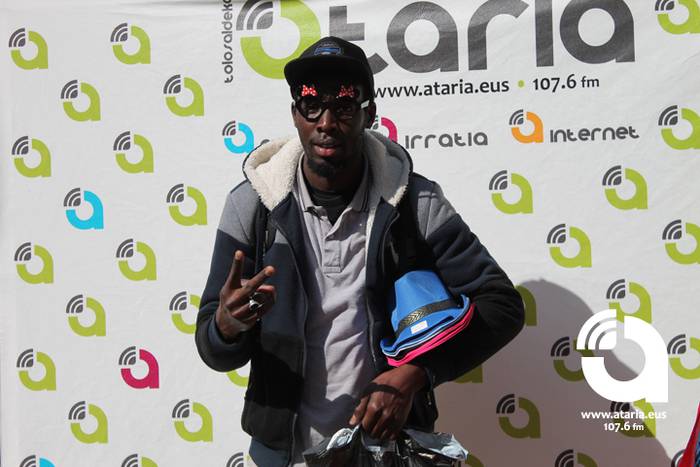 Photocoll-ean jartzeak saria 27 1488130032990