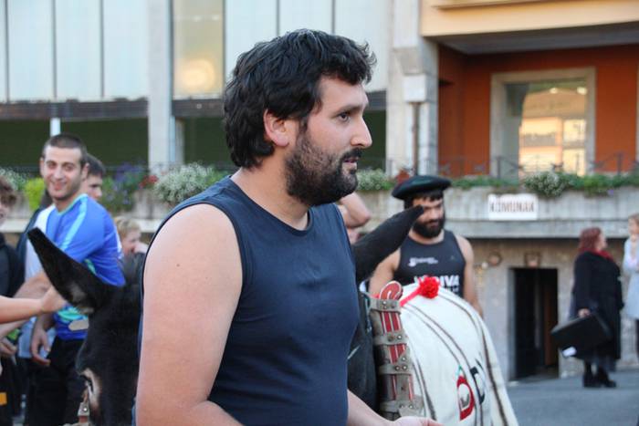 Gazteak nagusi, ximaurra gar 12 1507490440626