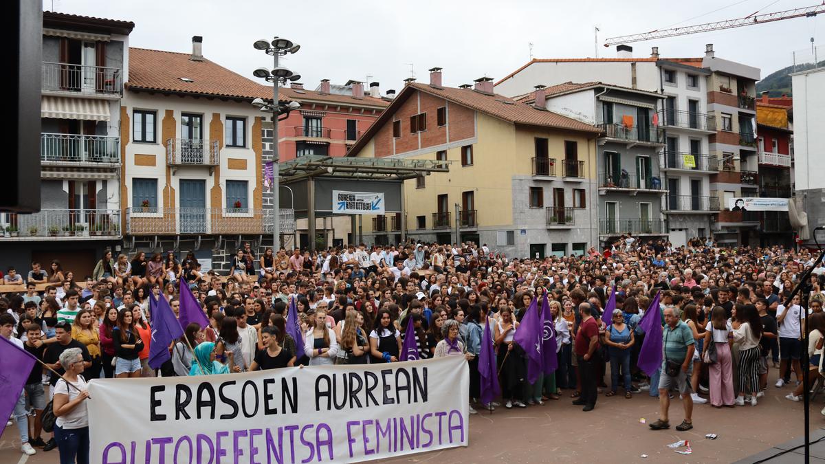 "Feminismoaren praktika aktiboa da alternatiba bakarra"