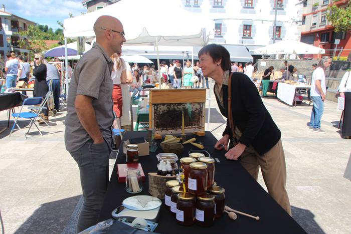 Udaberriko azoka Berrobin 8 1494770425841