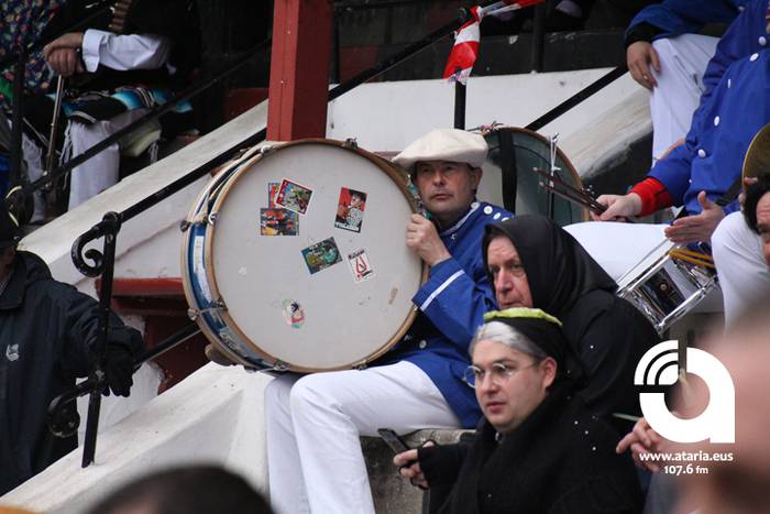 Zezenak adarrak okerrak ditu 63 1488277526229