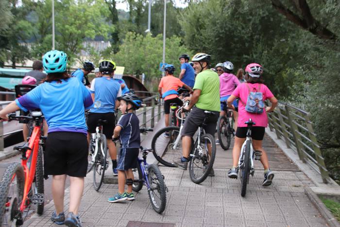 Ziklometroak eskualdetik bar 8 1537115987091