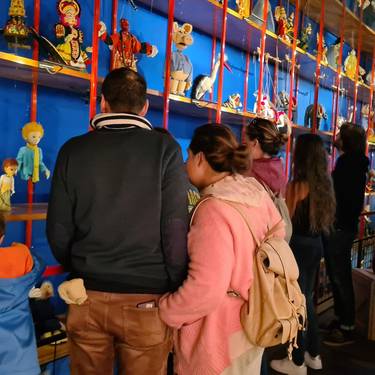 Tailerra eta bisita gidatuak