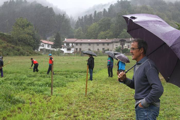 Segalariak, euria eta txakurraren aurka korrika 8 1474130758016