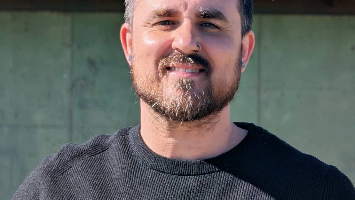 «Argazkia hizkuntza da eta argazkilaritza terapia»