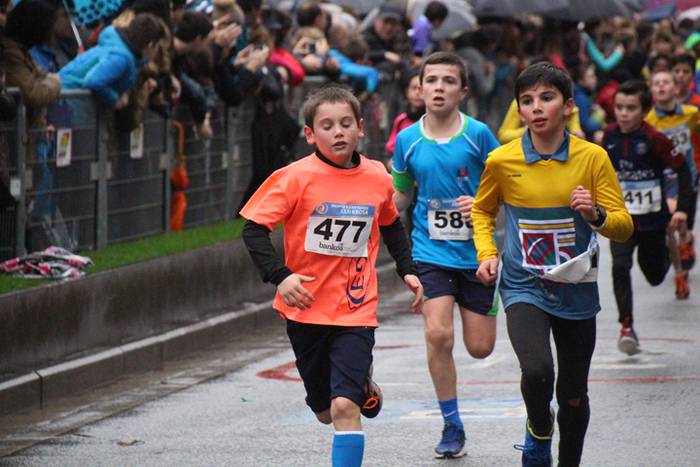 700 haur inguru XXXI. Ero Et 65 1516542234050