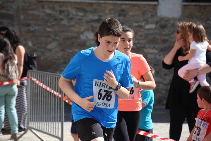 Haur, gazte eta heldu krosea 77 1491742239209