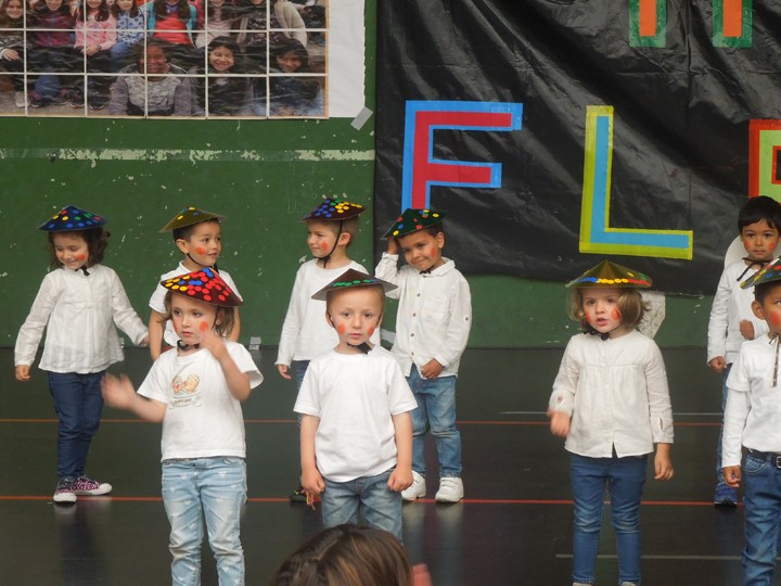 Fleming herri ikastetxearen eskolako festa larunbatean