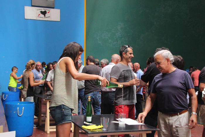 Txakolin fresko mozorrotua 35 1472141559038