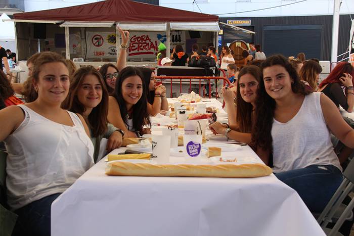 ELBARRENAKO JAIAK 2017. GAZT 15 1504881975476