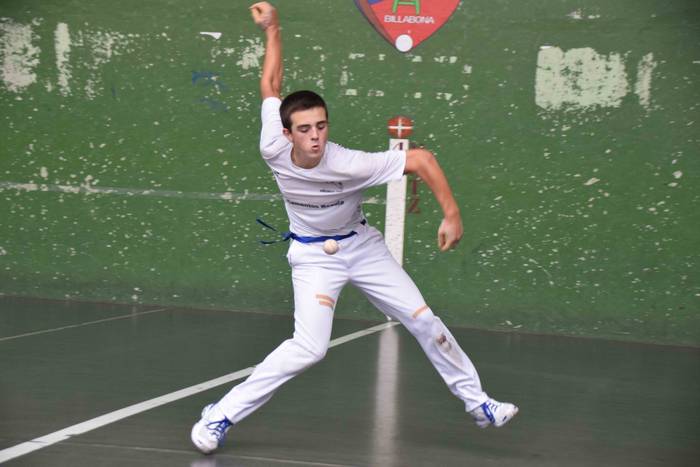 Eskuz Binakako Santio Txapel 1 1627541721550