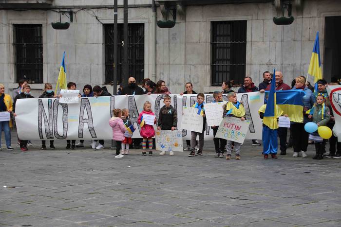 Ozen entzun dira Ukrainaren  20 1646500157749