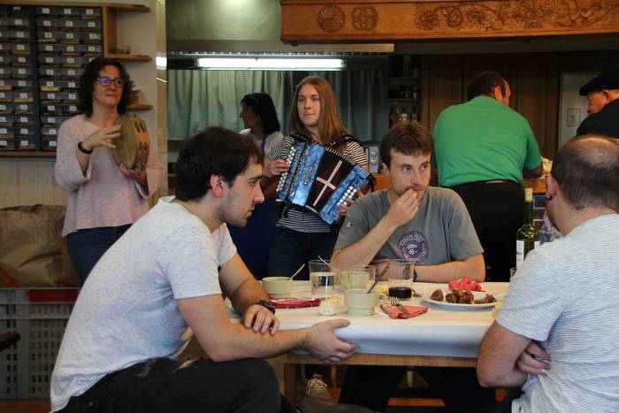 Harri jasarik ez da izango B 38 1559841838876